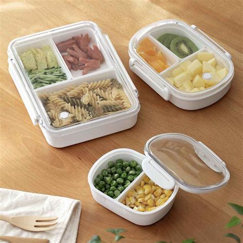 lunch box with dividers